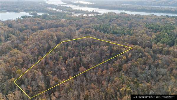 5 Acres of Residential Land for Sale in Waverly, Tennessee