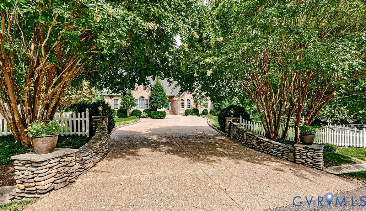 2 Acres of Land with Home for Sale in Chester, Virginia