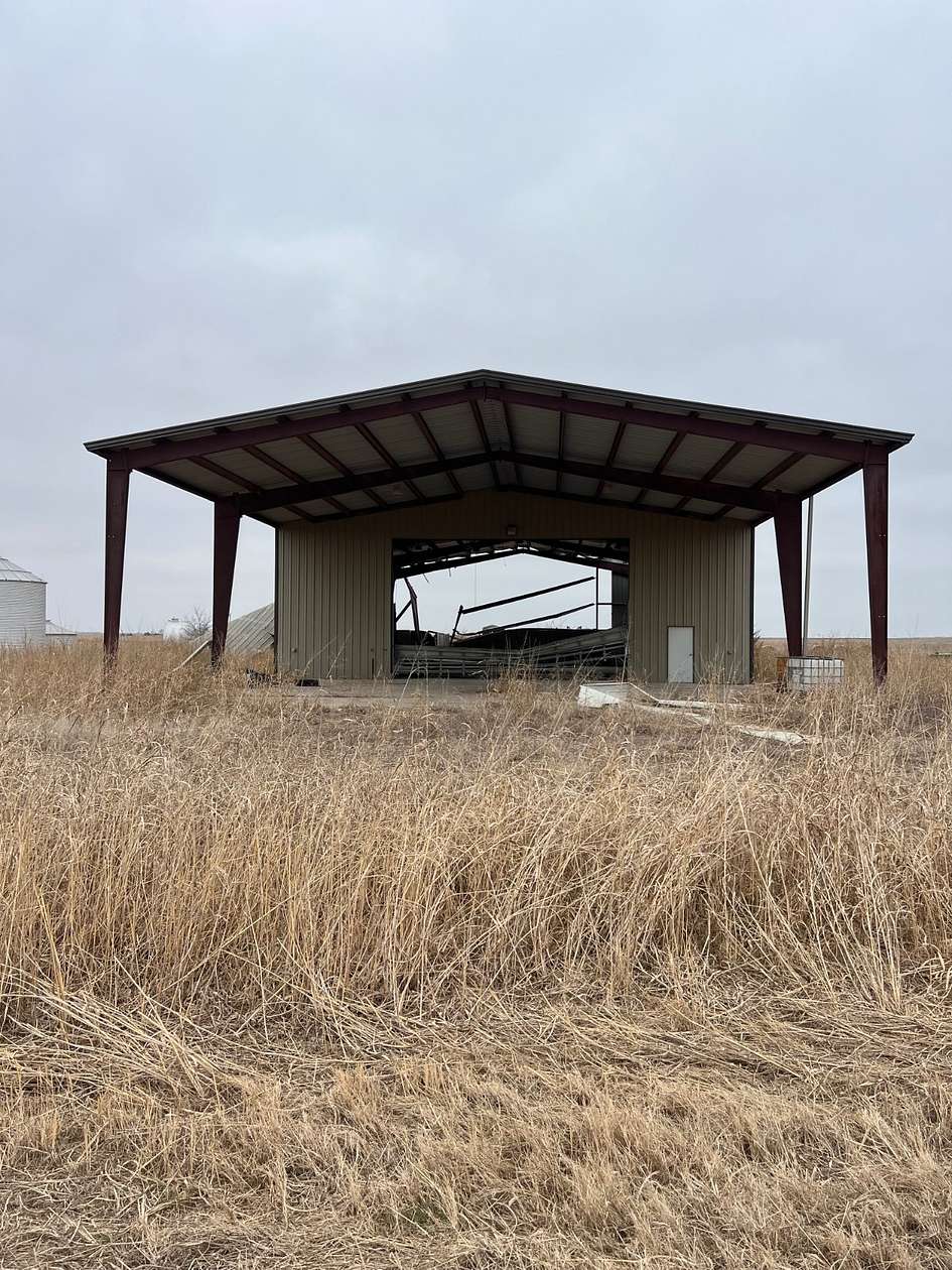 90 Acres of Land for Sale in Wakita, Oklahoma