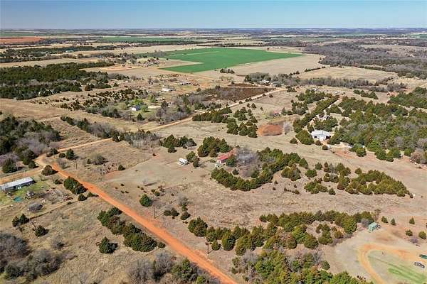 10 Acres of Residential Land for Sale in Guthrie, Oklahoma