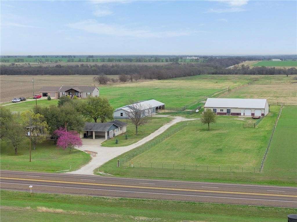 9.59 Acres of Improved Land for Sale in Lott, Texas