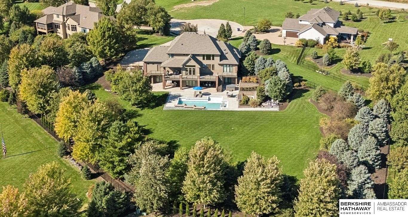 1.6 Acres of Land with Home for Sale in Omaha, Nebraska