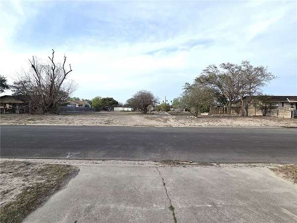 0.5 Acres of Residential Land for Sale in Kingsville, Texas