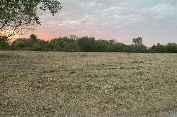 4.24 Acres of Mixed-Use Land for Sale in Muskogee, Oklahoma