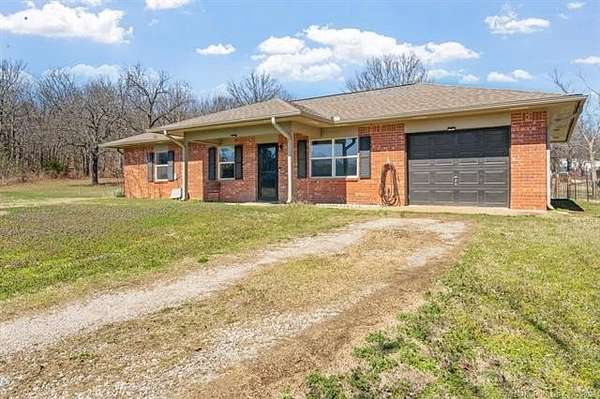 2.5 Acres of Land with Home for Sale in Sapulpa, Oklahoma