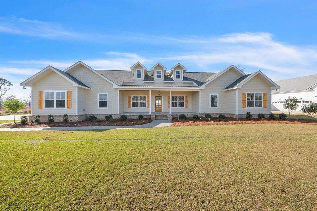 1.75 Acres of Land with Home for Sale in Lake Park, Georgia