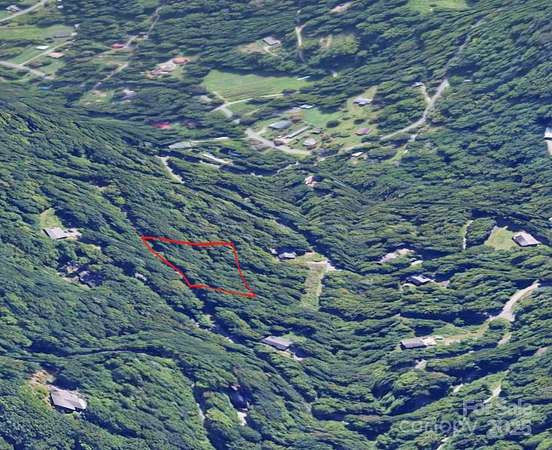 0.92 Acres of Residential Land for Sale in Barnardsville, North Carolina