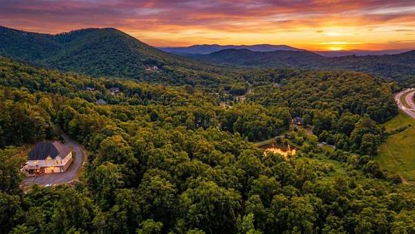 5.69 Acres of Residential Land for Sale in Lyndhurst, Virginia