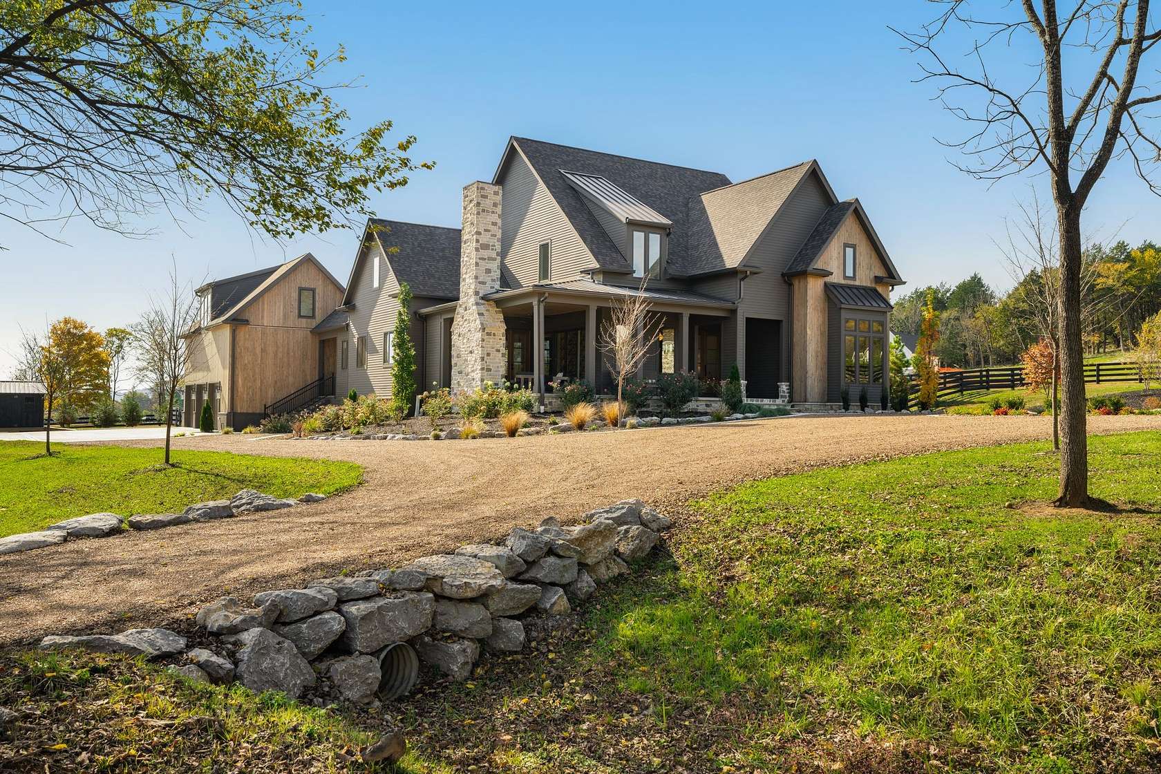 5 Acres of Land with Home for Sale in Franklin, Tennessee