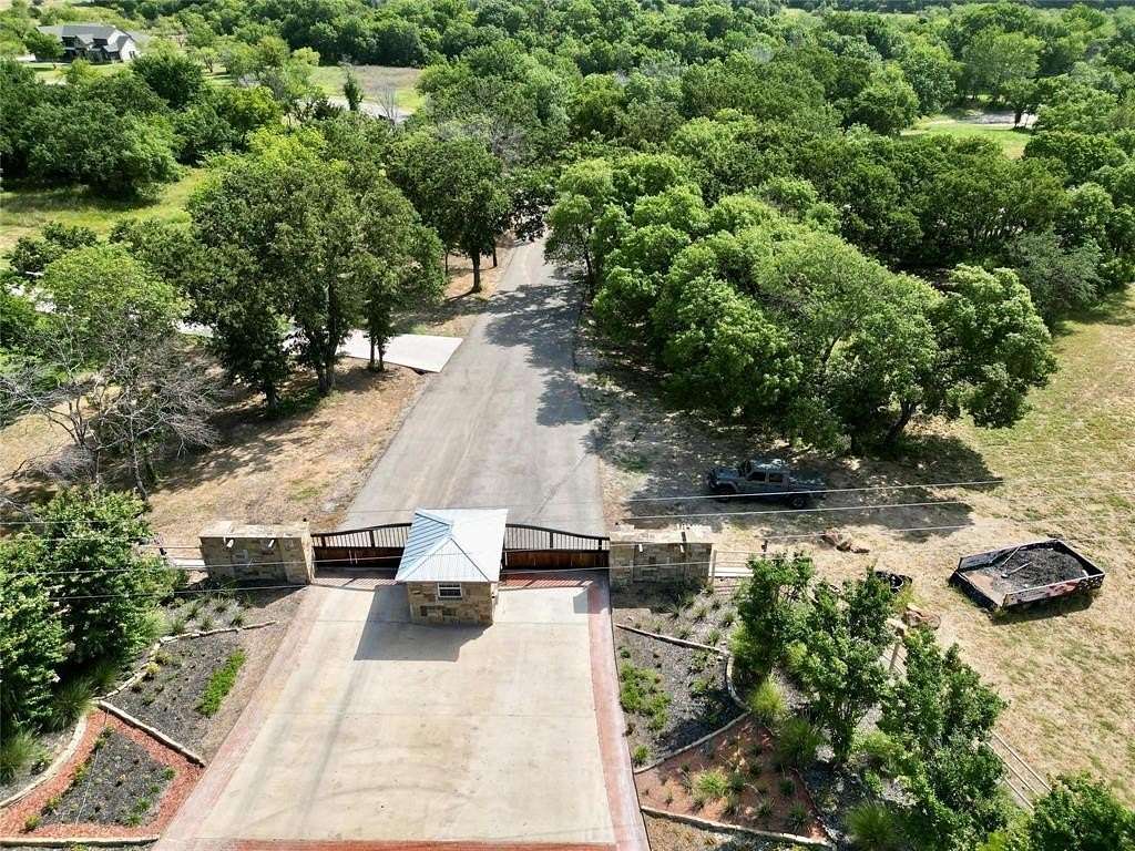 2.84 Acres of Residential Land for Sale in Weatherford, Texas