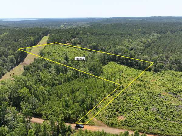11.2 Acres of Land for Sale in Milam, Texas