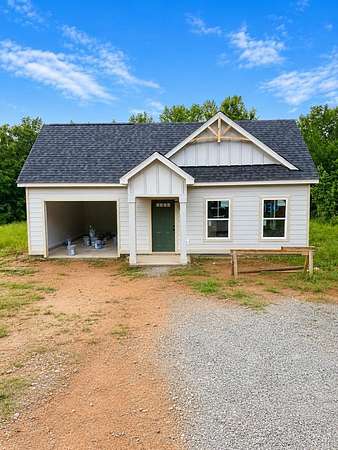1.62 Acres of Land with Home for Sale in Hamilton, Georgia