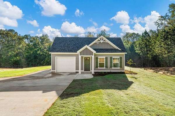 1.62 Acres of Land with Home for Sale in Hamilton, Georgia