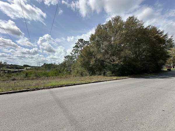 0.87 Acres of Residential Land for Sale in Crestview, Florida