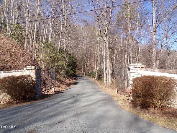 4.48 Acres of Residential Land for Sale in Butler, Tennessee