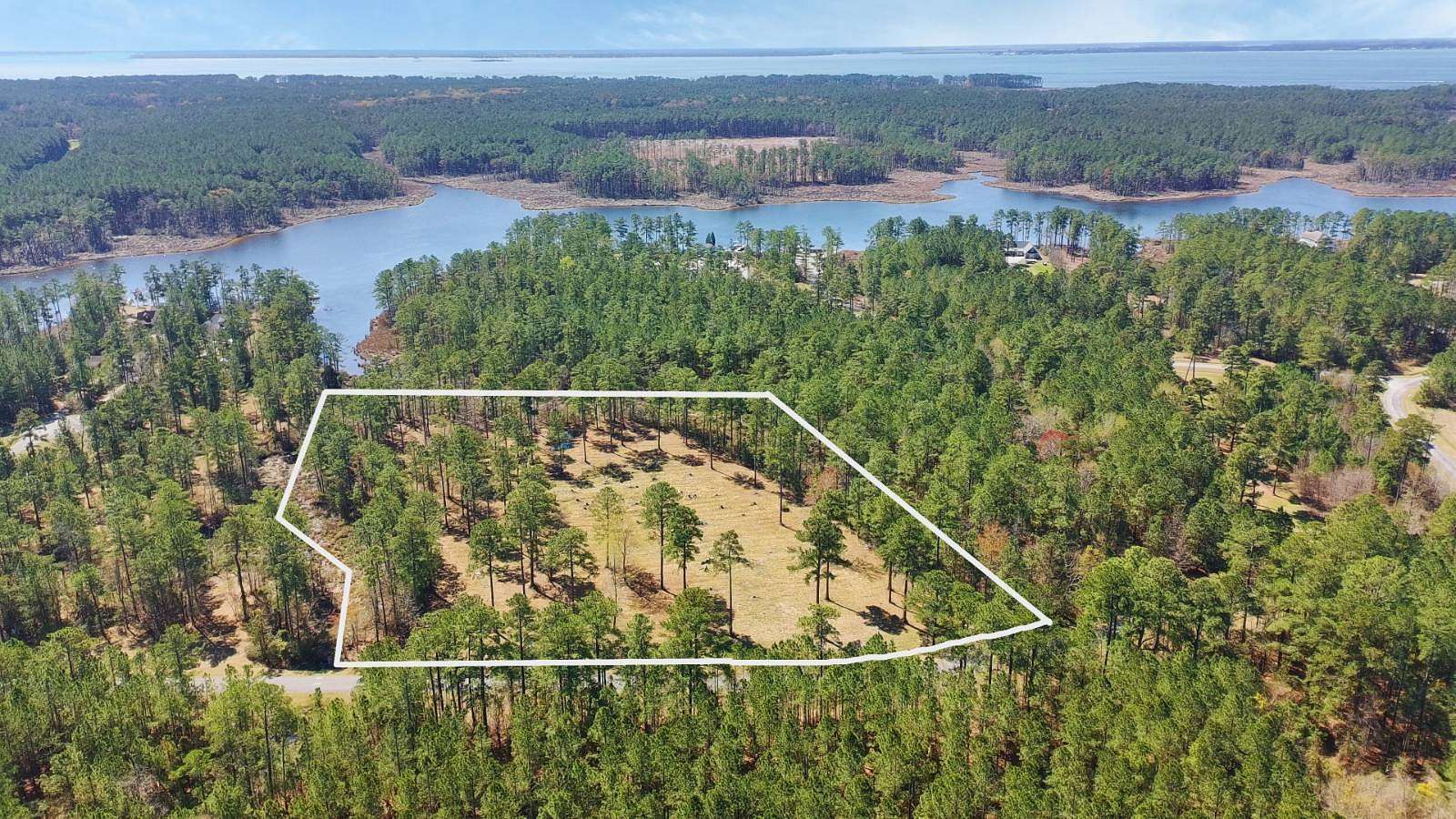 6 Acres of Residential Land for Sale in Belhaven, North Carolina