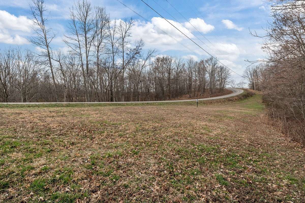 2.64 Acres of Residential Land for Sale in Waverly, Tennessee