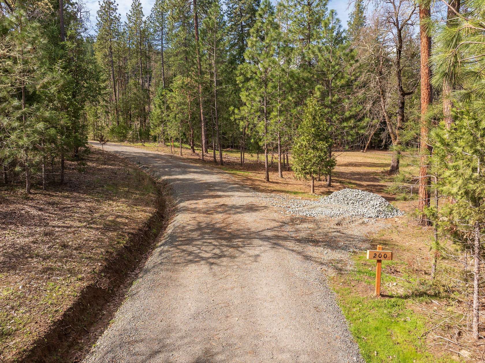 5.2 Acres of Residential Land for Sale in Grants Pass, Oregon