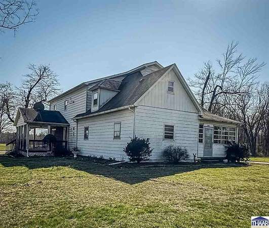 16.5 Acres of Land with Home for Sale in Sullivan, Indiana