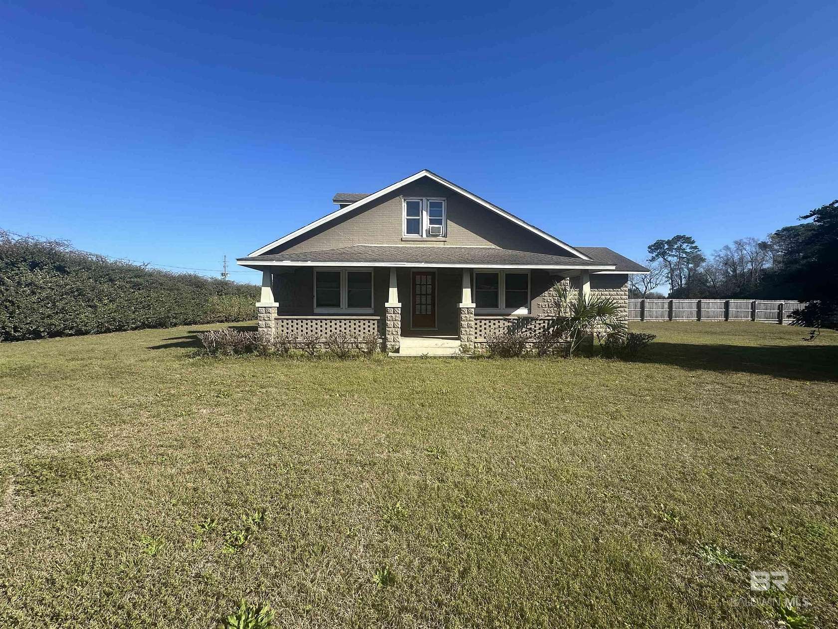 5.19 Acres of Improved Mixed-Use Land for Sale in Elberta, Alabama