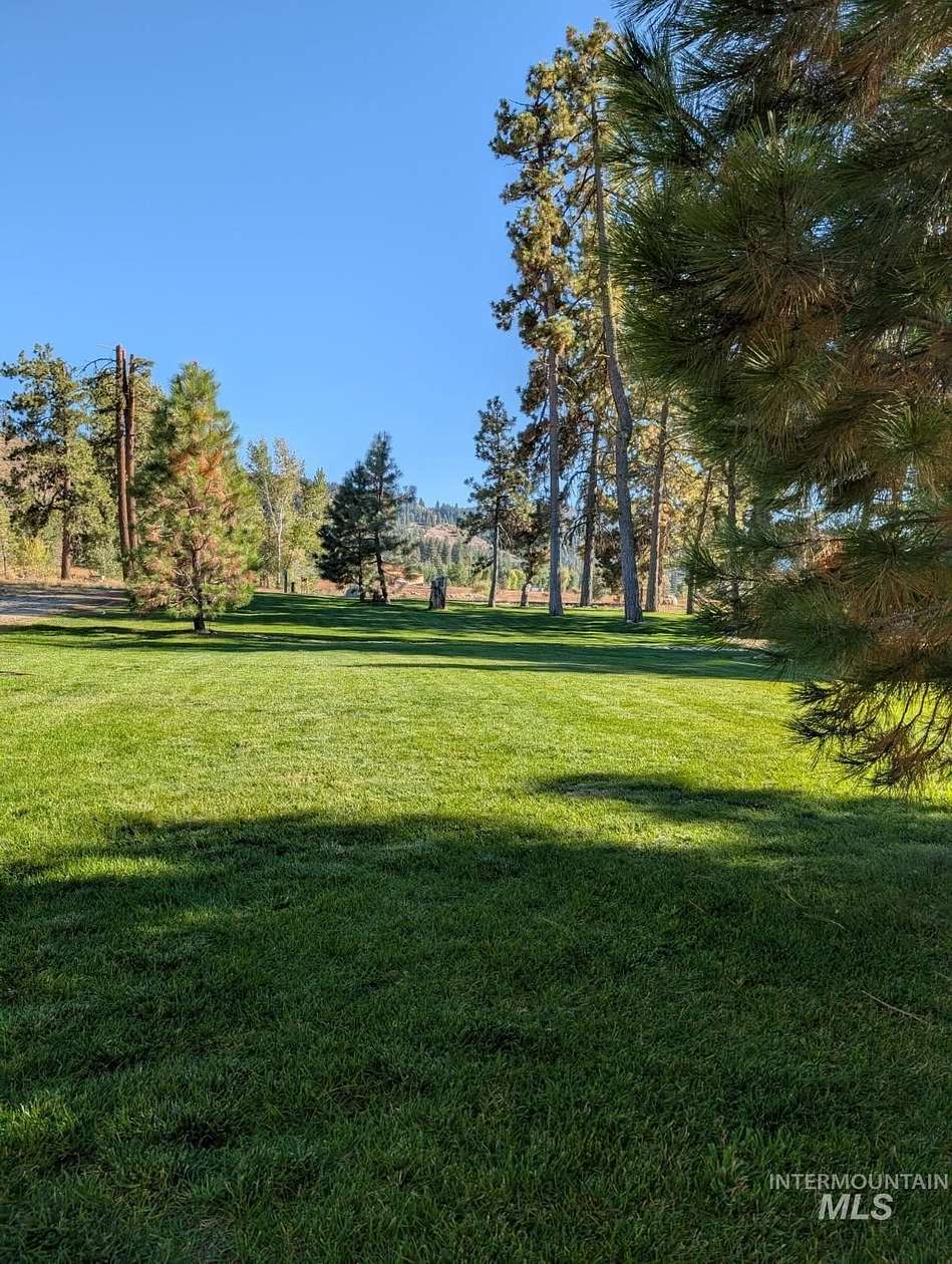 1 Acre of Residential Land for Sale in Featherville, Idaho