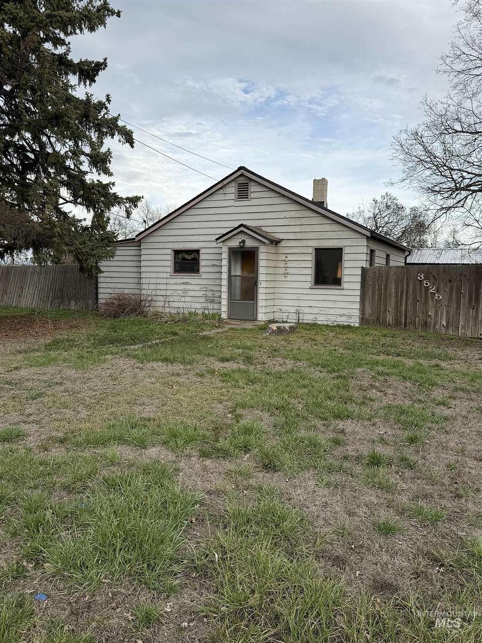 2 Acres of Land with Home for Sale in Lewiston, Idaho