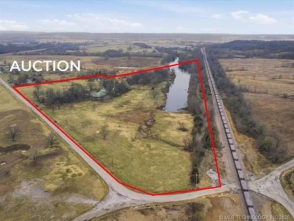 23 Acres of Recreational Land with Home for Auction in Big Cabin, Oklahoma