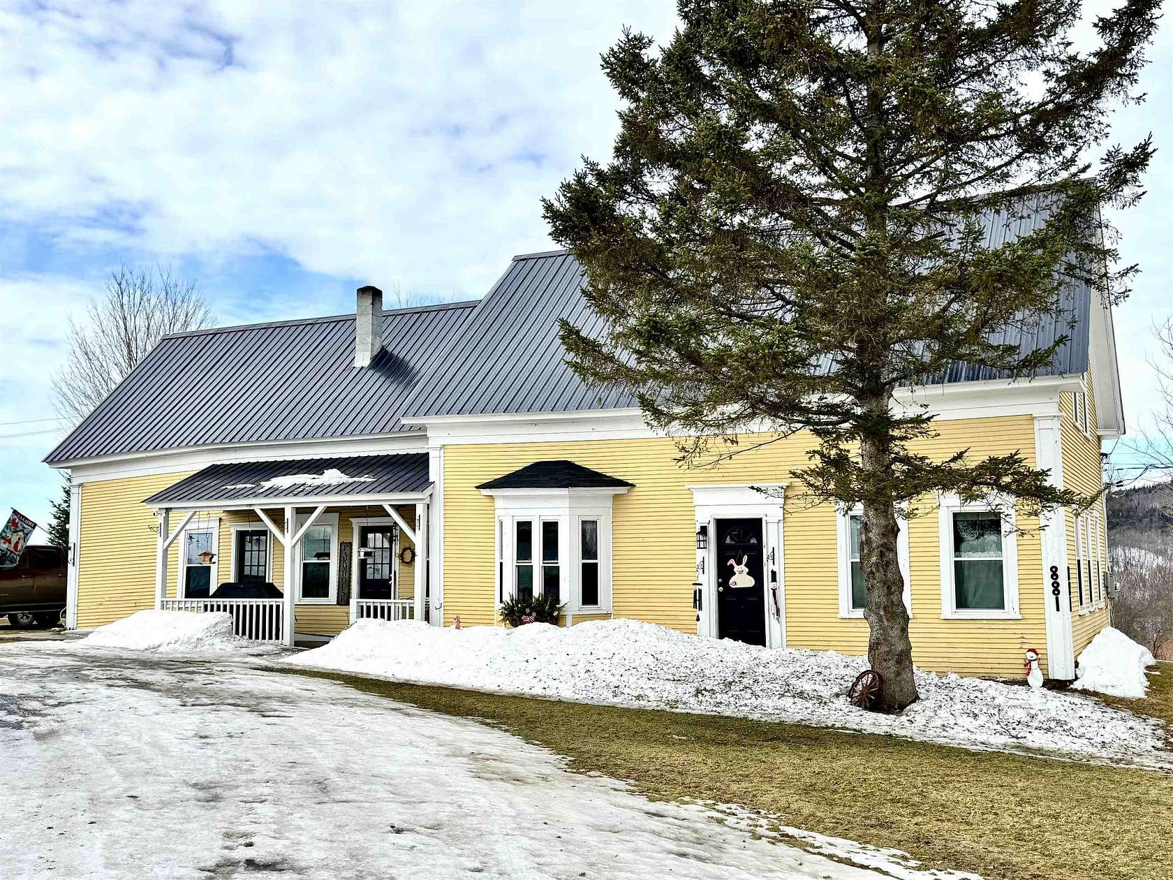 5.7 Acres of Land with Home for Sale in Stewartstown, New Hampshire