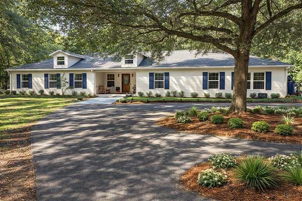 11.3 Acres of Land with Home for Sale in Williston, Florida