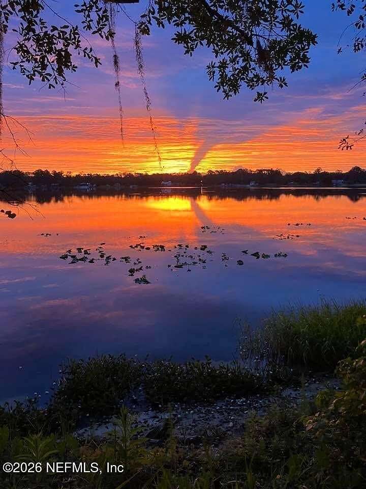 13.9 Acres of Land with Home for Sale in Interlachen, Florida