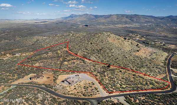 10 Acres of Land for Sale in Dewey-Humboldt, Arizona