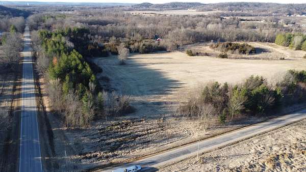 20 Acres of Recreational Land for Sale in Hanover, Illinois
