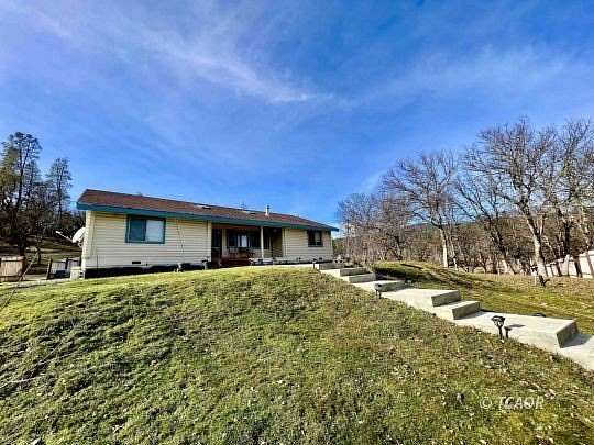 23 Acres of Agricultural Land with Home for Sale in Hayfork, California