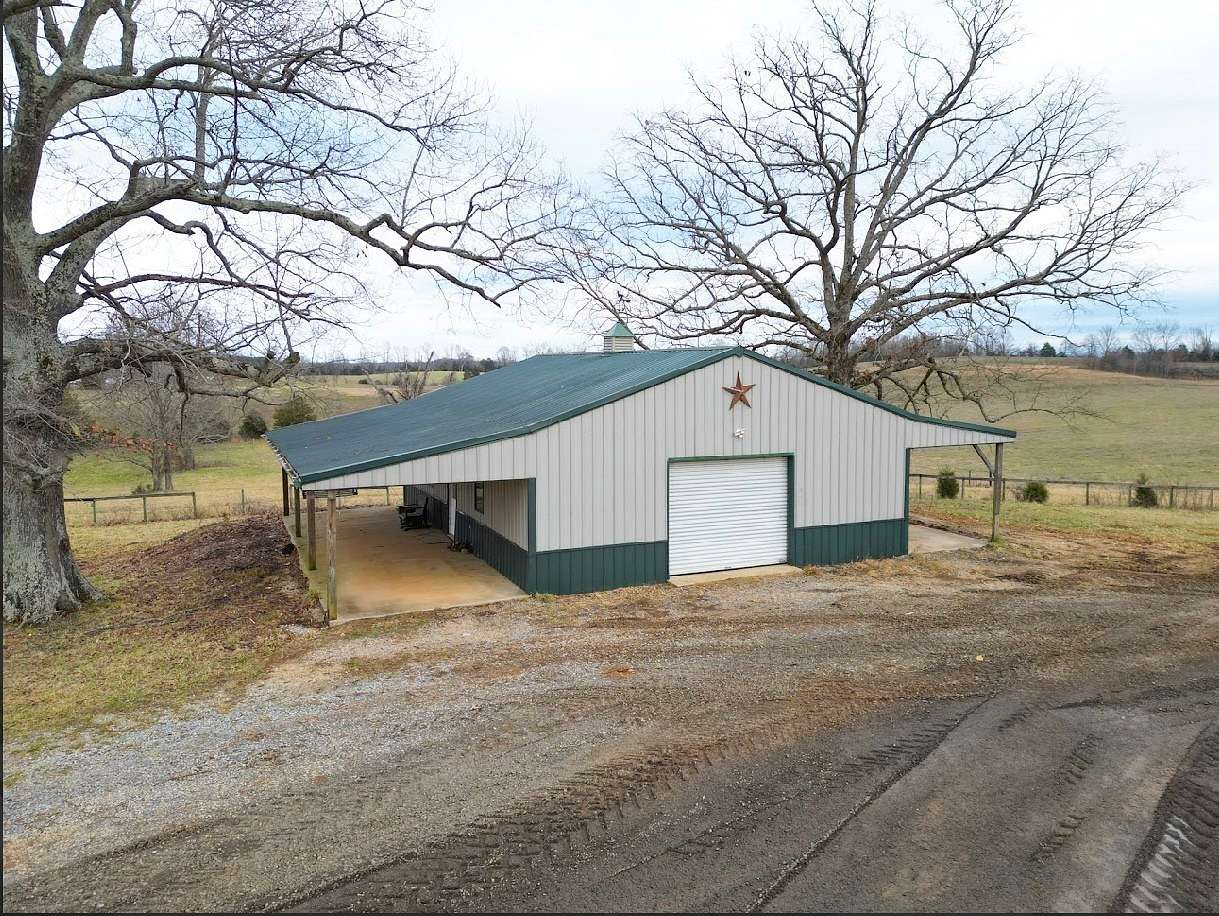 10 Acres of Land for Sale in Cumberland Furnace, Tennessee