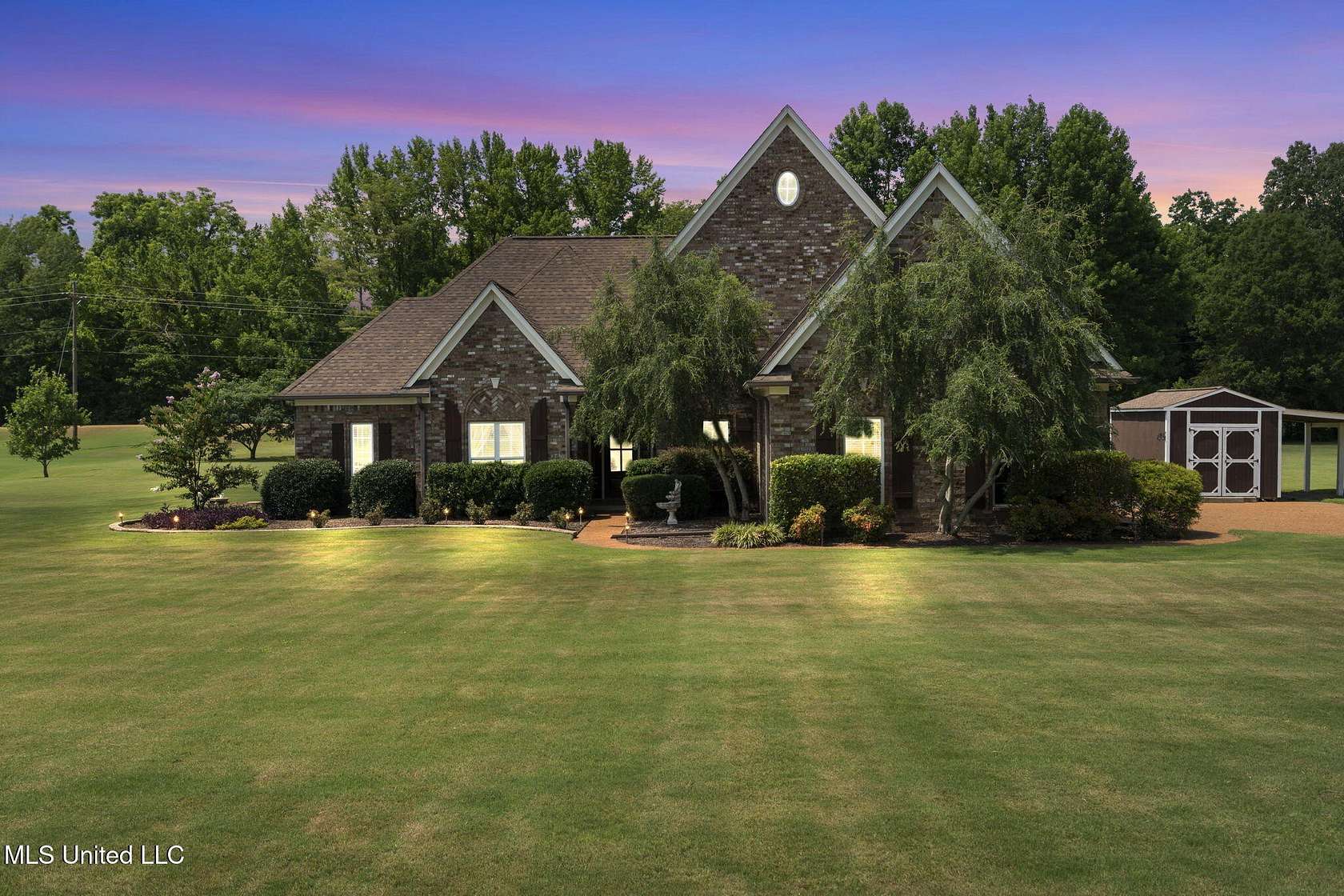 1.5 Acres of Land with Home for Sale in Hernando, Mississippi