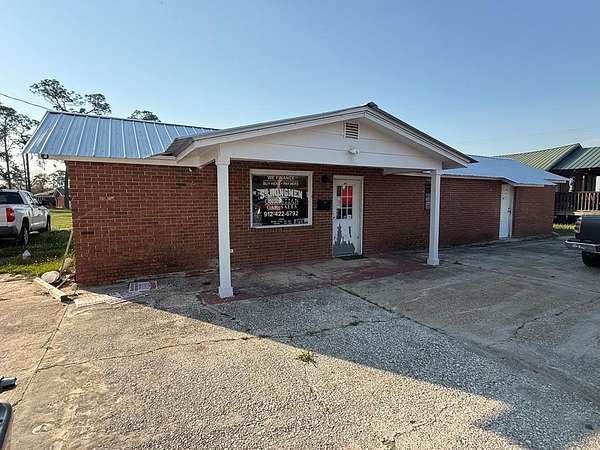 1.69 Acres of Improved Commercial Land for Sale in Pearson, Georgia