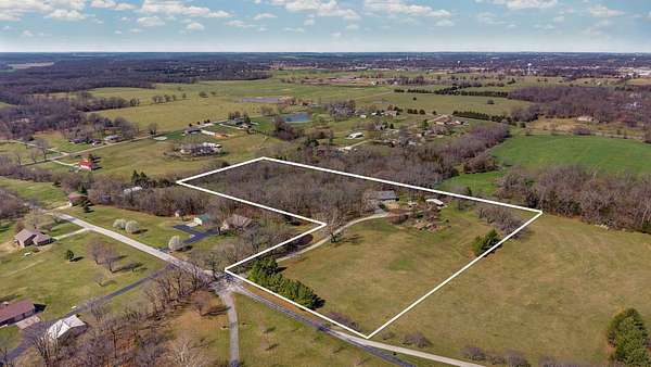 10 Acres of Land with Home for Sale in Mount Vernon, Missouri