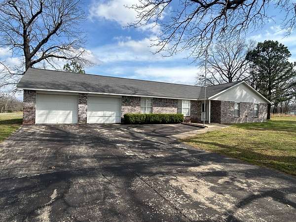 2 Acres of Land with Home for Sale in Atoka, Oklahoma