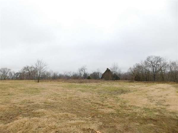 28.3 Acres of Commercial Land for Sale in Pea Ridge, Arkansas