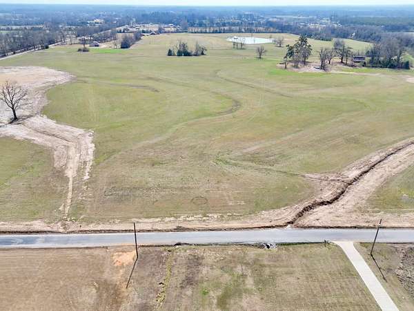 9.24 Acres of Residential Land for Sale in New Albany, Mississippi