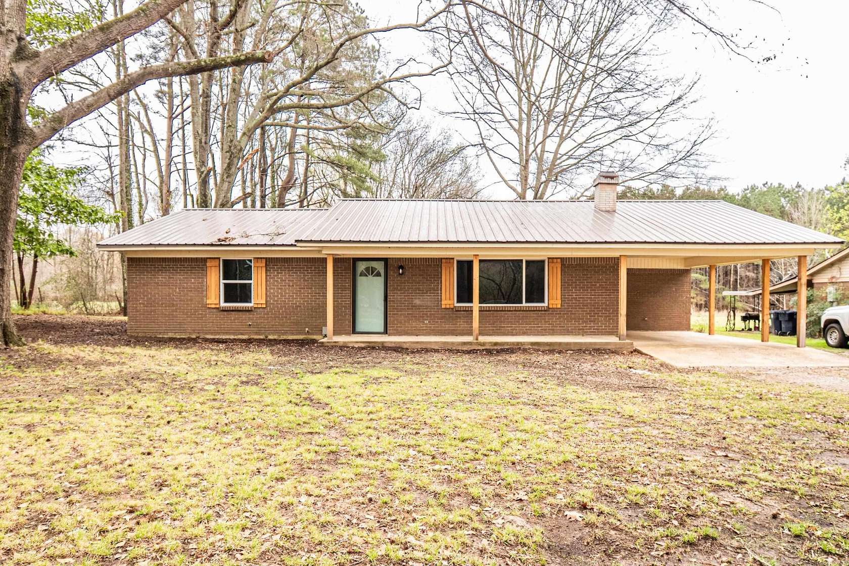 21 Acres of Land with Home for Sale in Monticello, Arkansas