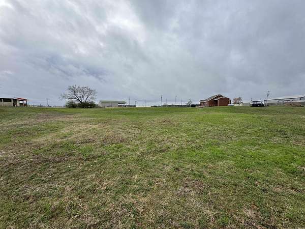 0.95 Acres of Residential Land for Sale in Greenbrier, Arkansas