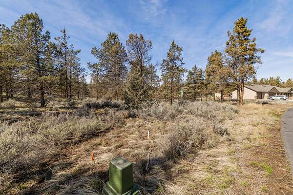 1 Acre of Residential Land for Sale in Klamath Falls, Oregon