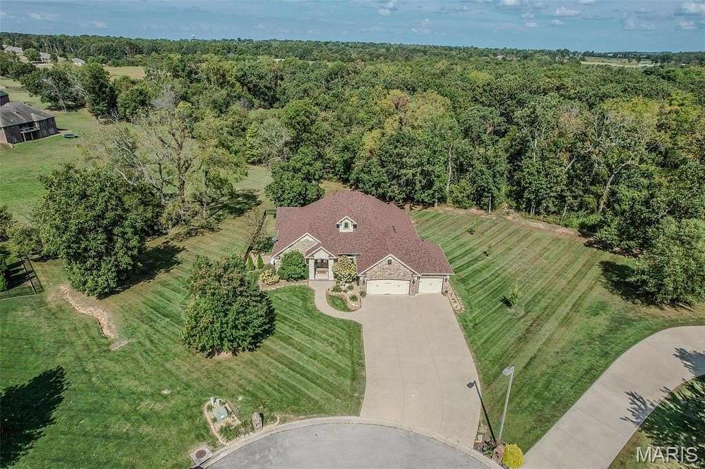 1.77 Acres of Land with Home for Sale in Lebanon, Missouri