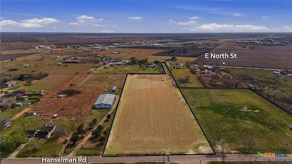 5.7 Acres of Residential Land for Sale in Victoria, Texas