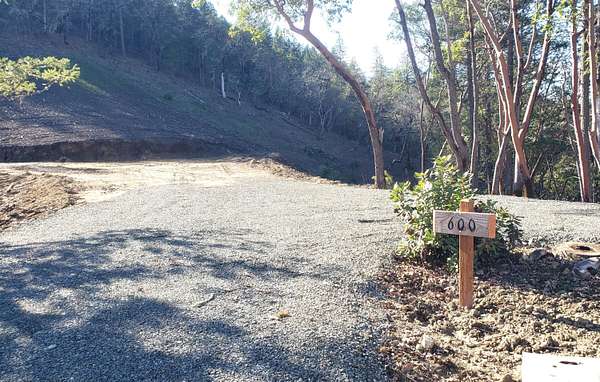 5 Acres of Residential Land for Sale in Grants Pass, Oregon