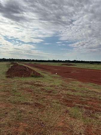 1 Acre of Residential Land for Sale in Cashion, Oklahoma