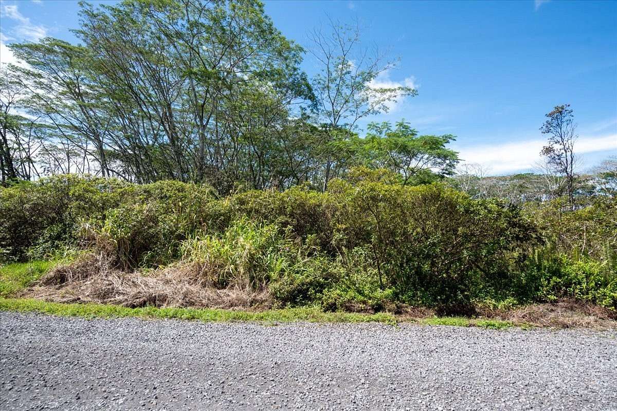 1 Acre of Land for Sale in Keaau, Hawaii