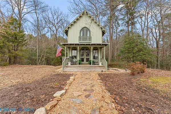 2.18 Acres of Land with Home for Sale in Irvington, Virginia