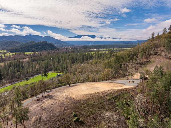 6.36 Acres of Residential Land for Sale in Grants Pass, Oregon